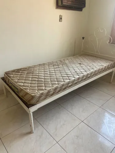 Cama + Colchão