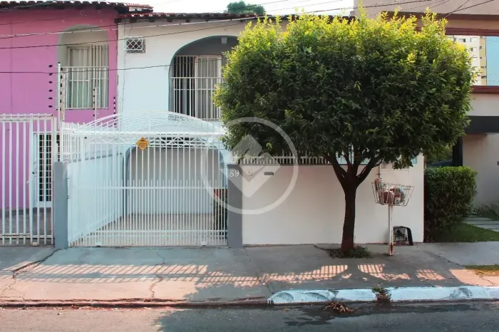 Sobrado com 04 dormitórios em excelente localização! codigo: 154534