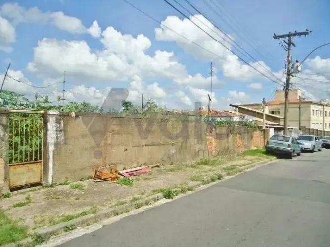 Terreno à venda em Campinas, Vila Marieta, com 907 m²