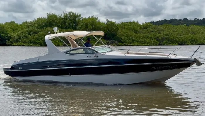 Lancha Real Boat 300 - Ideal para Passeio e Lazer 