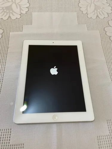 iPad 4a geração 32GB branco