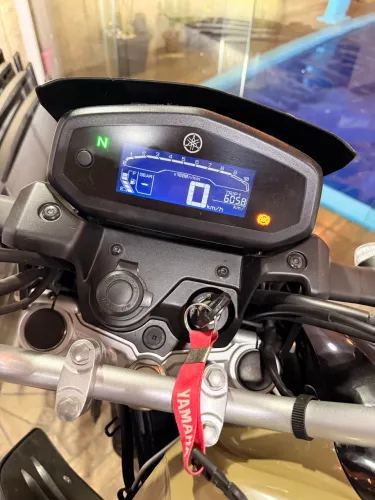 Moto zero apenas 600 km