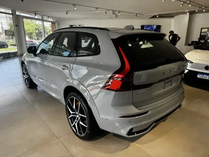 Volvo XC-60 T-8 Pol. Eng. 2.0 AWD (híbrido) 2026