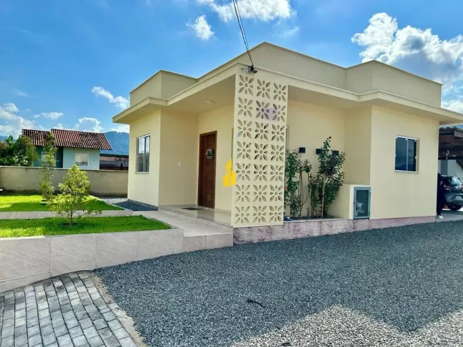 Casa à venda no bairro Cruzeiro - Rio dos Cedros/SC