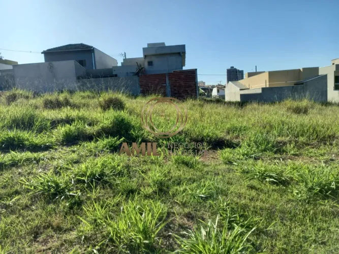 RA AMIL Negócios Imobiliários, Vende Terreno de 250 m² no Condomínio Recanto doa Pássaros 
