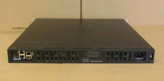 Roteador de Serviços Integrados série 4331