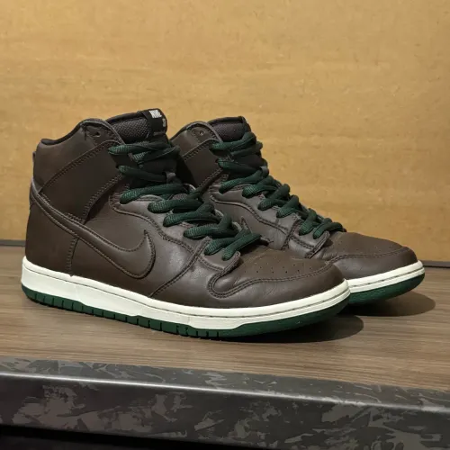 Nike SB Dunk High Pro