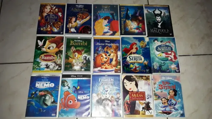 DVDs Disney e Barbie