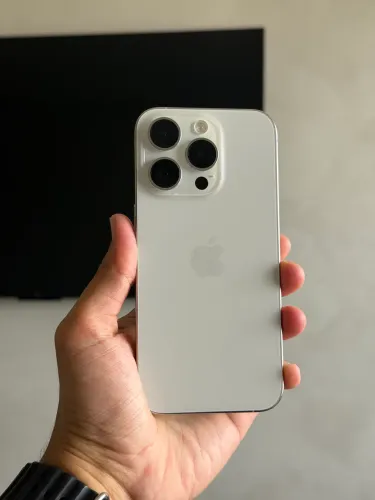 iPhone 15 Pro 512gb Branco Excelente