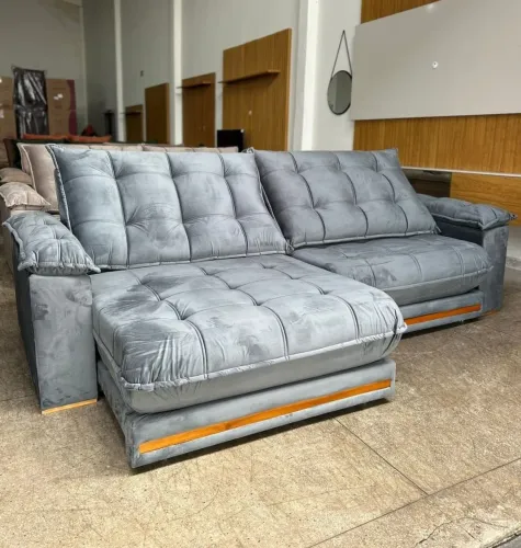 Sofá Retrátil veludo cinza