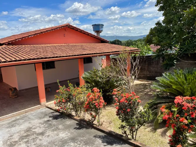 Vendo casa 4qtos (2 suítes) na Cidade de Goiás