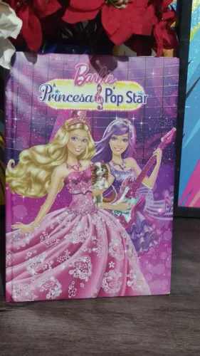 Livro Barbie Princesa Pop Star