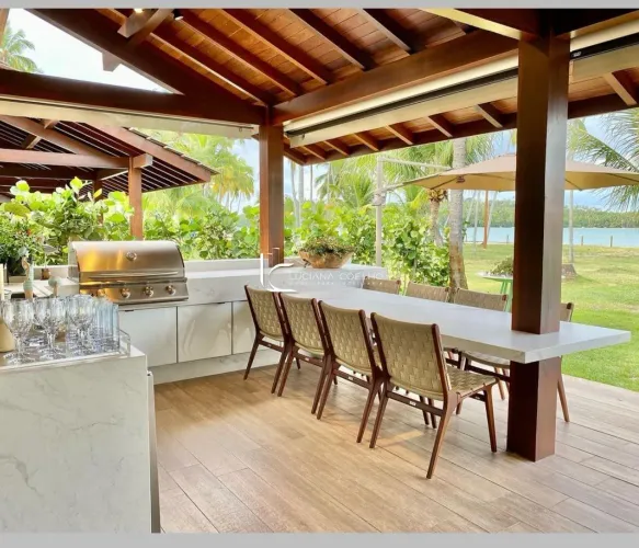 Casa de Praia em Carneiros com 4 Suítes / 292 m²