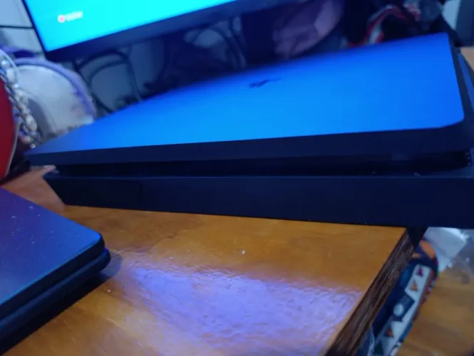 PS4 SLIM