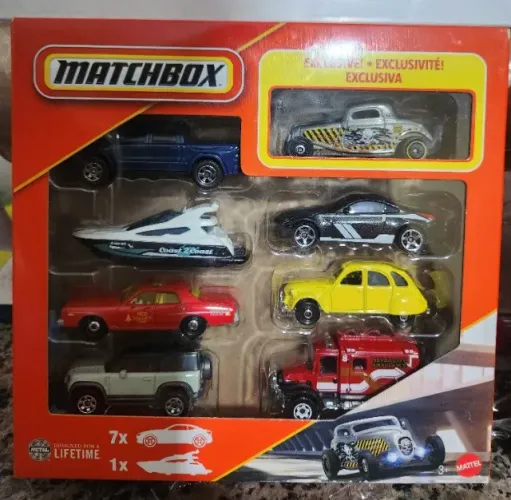 Matchbox caixa com 8 Carros Veículos 1:64 Miniaturas carrinhos