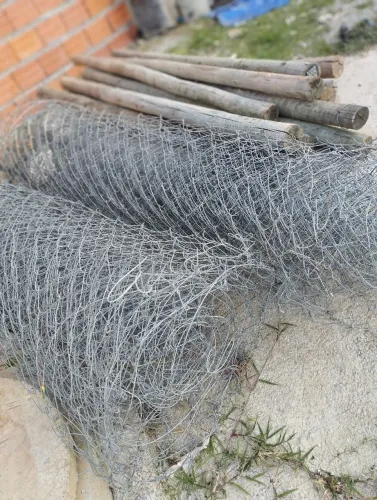 Alambrado e poste Tratado 