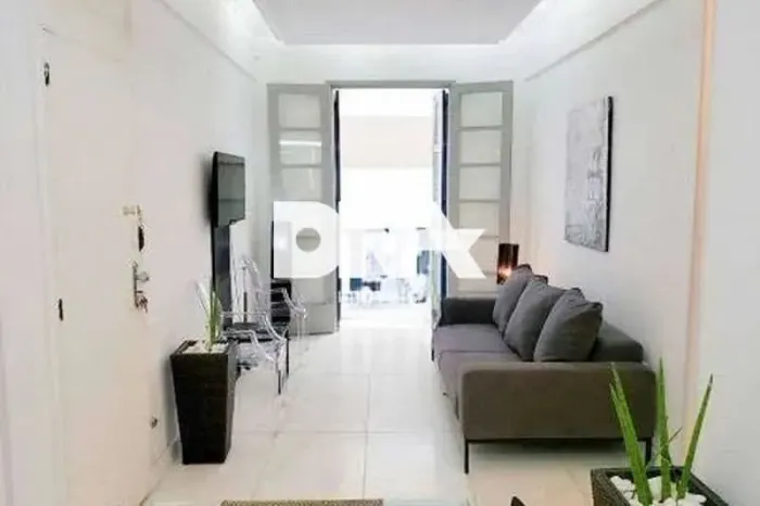 Apartamento - / Residencial / Leblon