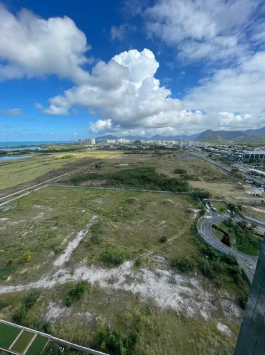 Imagine-se tomando café na varanda do seu apartamento e com uma vista para o campo de golf