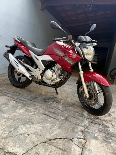 Fazer 250 2014 DOC25 Abaixo da Fipe - Impecável 