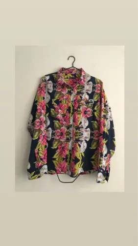 Blusa florida número 44