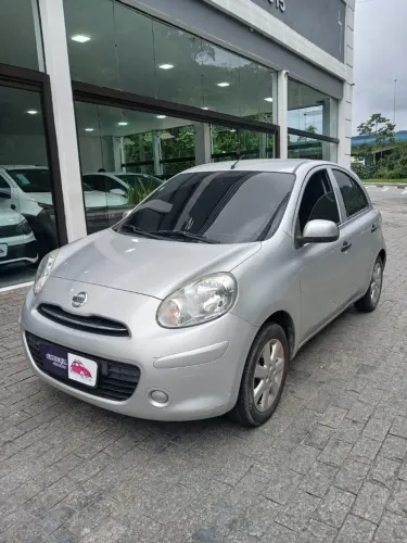 Nissan March S 1.0 16V Flex Fuel 5P 2013