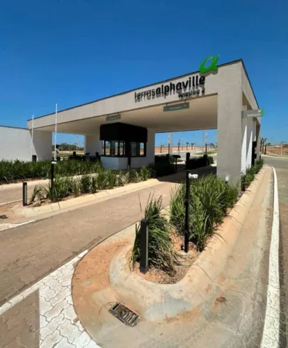 LOTE TERRAS 2 (ESQUINA) 335M2