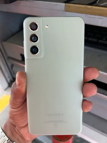 Samsung s21fe 256 gigas 8 ram