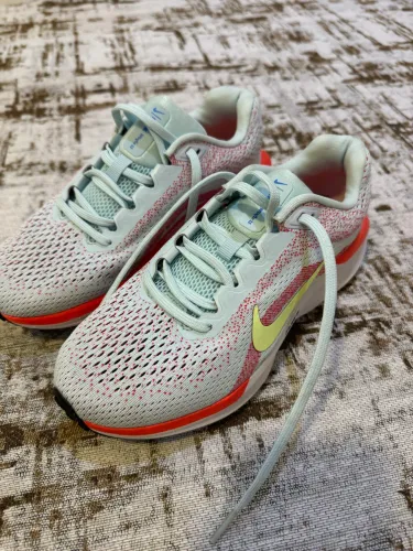 Tênis Nike Winflo 11 - corrida ORIGINAL. Nunca usado