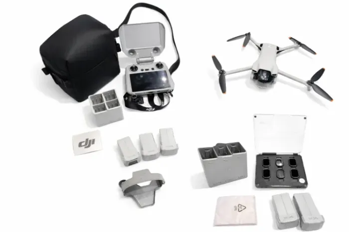 Drone Dji Mini 3 Fly More Combo Tela 3 Baterias Acessórios