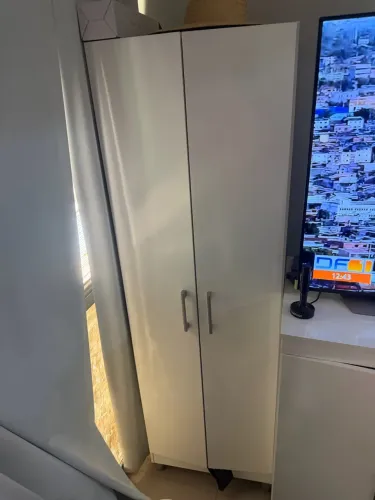 Roupeiro de 2 portas