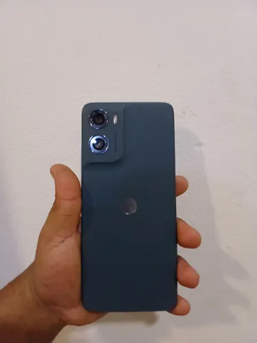 Vendo moto G06 128gb + 8 de ram 