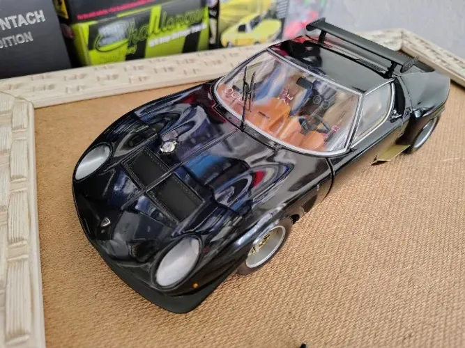 1/18 Lamborghini Miura SVJ Kyosho