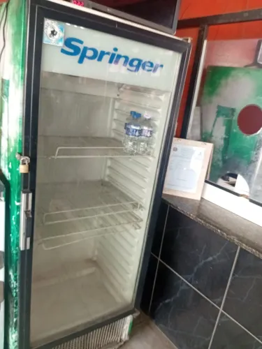 Geladeira espositora
