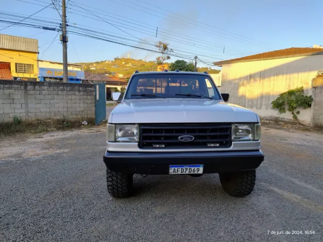 Ford F-1000 Super/ S.serie 4X4 3.9 Diesel 1994