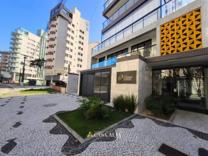 Cobertura com piscina e vista mar Caiobá Matinhos