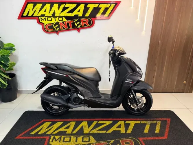 YAMAHA FLUO 125 2025