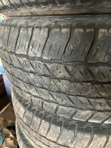4 pneus 265/60/r18 Bridgestone