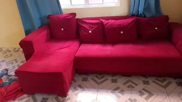 Vendo sofá de 350 no marabaixo 3 na décima oitavo 1282 meu número *64