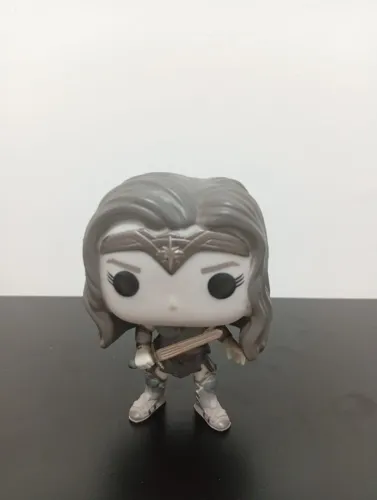 Mulher Maravilha Preto e Branco - Funko Pop! - DC - Sem caixa