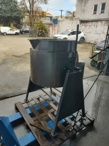 Reator de aço inox 200 litros com sistema de banho Maria 