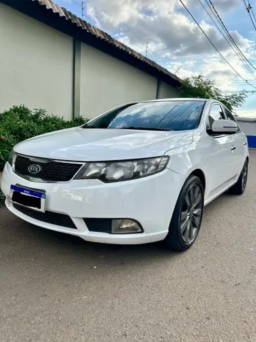 Kia Motors Cerato 1.6 16V Aut. 2013