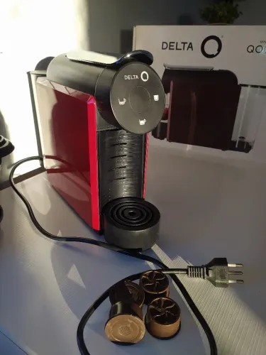 Cafeteira elétrica cápsulas e café 