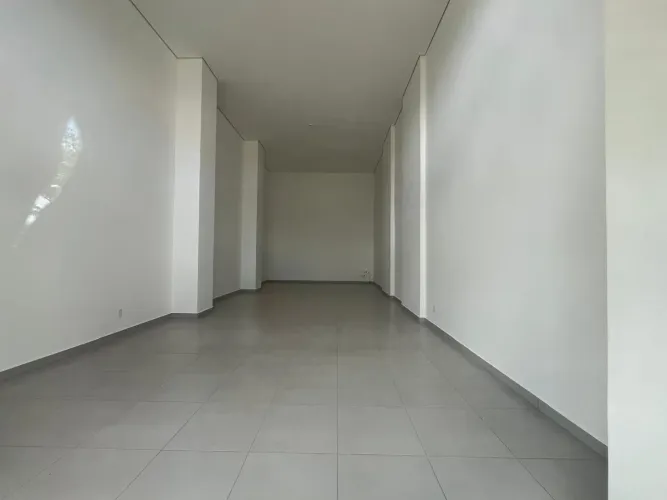 Loja para alugar, 50 m² por R$ 5.500/mês - Granja Marileusa - Uberlândia/MG