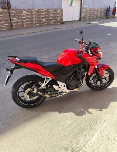 vendo CB 500f, a mais nova do Estado!