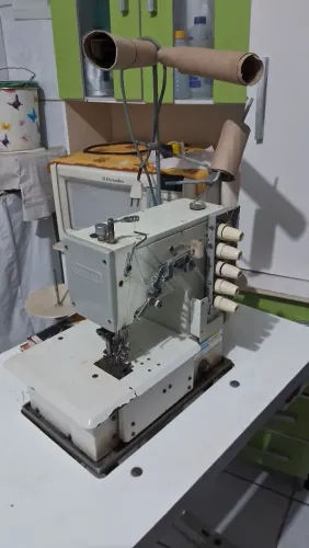Vendo Máquina Goleira 3 agulhas