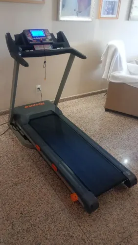 Esteira Athletic Advanced 720EE