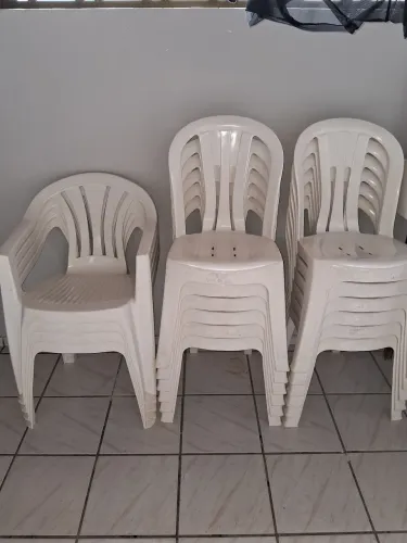 Cadeiras plástica 