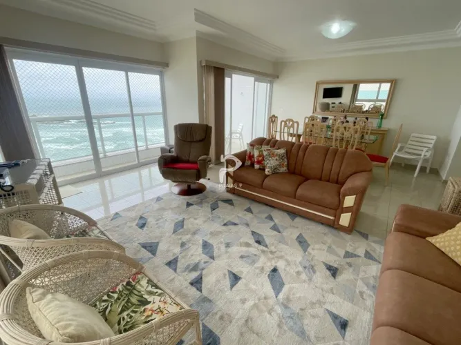 Apartamento com vista para o mar, 3 dormitórios, Pitangueiras, Guarujá