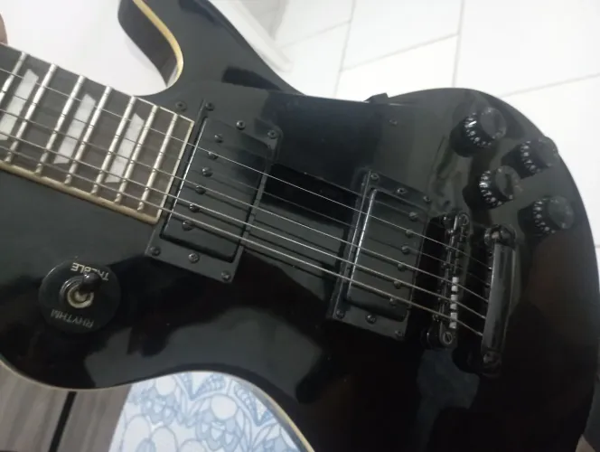 Guitarra Waldman GLP250