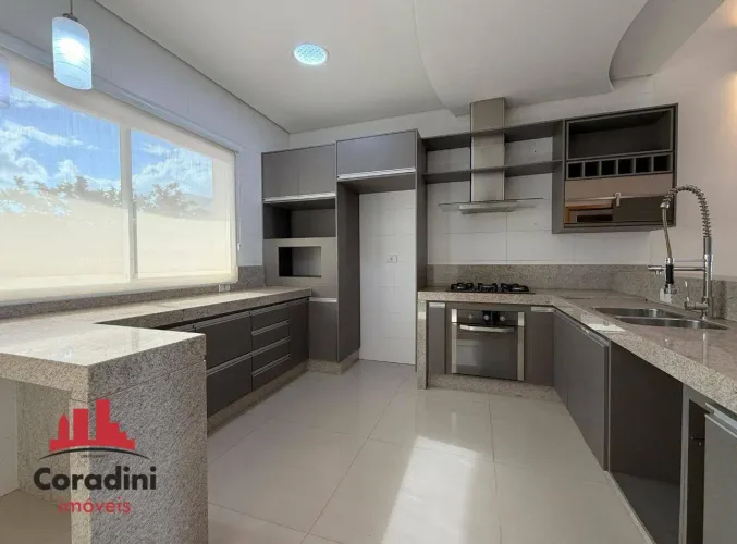 Casa de Alto Padrão com 4 dormitórios à venda, 268 m² por R$ 1.680.000 - Residencial Imigr